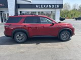 Used 2023 Nissan Pathfinder SV image 2
