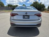 Used 2024 Volkswagen Jetta SE image 4