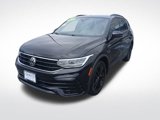 Used 2022 Volkswagen Tiguan SE R-Line image 3
