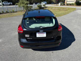 Used 2017 Ford Focus SE image 5