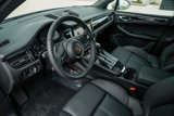 Certified 2024 Porsche Macan image 4