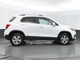 Used 2019 Chevrolet Trax LT w/ LT Convenience Package image 4