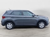 Certified 2024 Hyundai Venue SE image 6