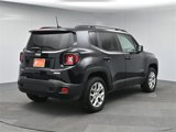 Used 2018 Jeep Renegade Latitude w/ Cold Weather Group image 5