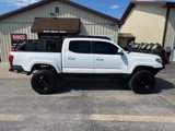 Used 2018 Toyota Tacoma SR5 image 2