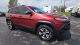 Used 2015 Jeep Cherokee Trailhawk w/ Trailer Tow Group image 2