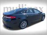 Used 2017 Ford Fusion SE image 3