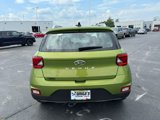 Used 2022 Hyundai Venue SEL w/ Cargo Package image 4