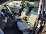 Used 2024 Volkswagen Taos SE image 4