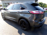 Used 2020 Ford Edge SE image 5