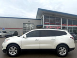 Used 2014 Chevrolet Traverse LT image 2