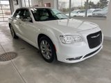 Used 2019 Chrysler 300 Limited image 3