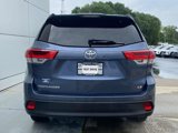 Used 2017 Toyota Highlander FWD V6 image 5
