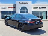 Used 2021 Toyota Camry SE image 3