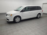 Used 2017 Dodge Grand Caravan SE w/ UConnect Hands-Free Group image 2