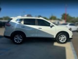 Used 2016 Nissan Rogue SV w/ SV Family Package image 6