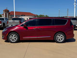 Used 2017 Chrysler Pacifica Touring-L image 4