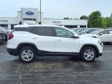 Used 2023 GMC Terrain SLE image 3