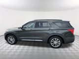 Used 2022 Ford Explorer XLT w/ Equipment Group 202A image 2
