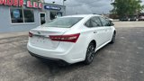 Used 2016 Toyota Avalon XLE image 5