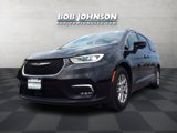 Used 2021 Chrysler Pacifica Touring-L image 3