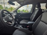 Used 2022 Volkswagen Tiguan SE image 6