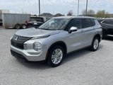 Used 2024 Mitsubishi Outlander ES image 3