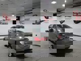 Used 2018 Chevrolet Malibu LT image 3