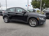 Used 2023 Hyundai Kona SE image 2