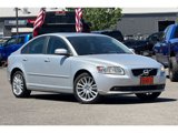 Used 2011 Volvo S40 T5 R-Design image 2