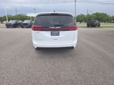 Used 2023 Chrysler Pacifica Touring-L image 4