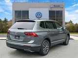 Certified 2020 Volkswagen Tiguan SE w/ Panoramic Sunroof Package image 4