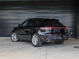 Certified 2022 Porsche Macan image 3