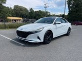 Used 2022 Hyundai Elantra SEL w/ Convenience Package image 2