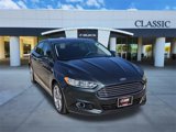 Used 2016 Ford Fusion SE w/ Equipment Group 201A image 2