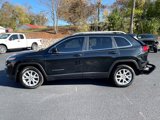 Used 2018 Jeep Cherokee Latitude image 2