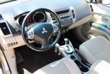 Used 2009 Mitsubishi Outlander SE image 2