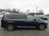 Used 2020 Chrysler Pacifica Touring-L Plus image 4