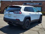 Used 2020 Jeep Cherokee Trailhawk image 3