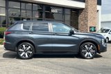 New 2025 Mitsubishi Outlander SE image 5