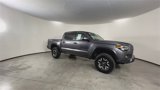 Used 2022 Toyota Tacoma TRD Off-Road image 2