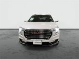 Used 2024 GMC Terrain SLT w/ Infotainment Package II image 4