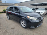 Used 2015 Toyota Sienna LE image 2