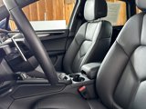 Certified 2024 Porsche Macan image 5