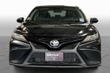 Used 2021 Toyota Camry SE image 3
