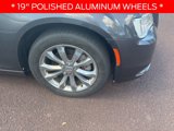 Used 2017 Chrysler 300 Limited w/ Value Package image 4