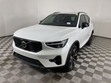 New 2024 Volvo XC40 B5 Plus w/ Climate Package image 5