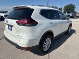 Used 2020 Nissan Rogue SV image 3
