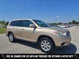 Used 2013 Toyota Highlander FWD w/ Cold Weather Pkg image 3