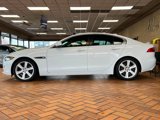 Used 2017 Jaguar XE Premium image 4